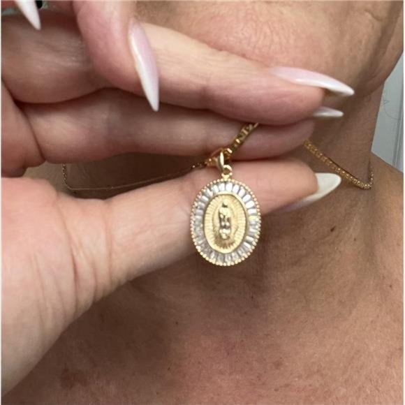 18K Gold Plated Chain Necklace With Cubic Zirconia Virgin Mary Charm Pendant - Picture 1 of 9
